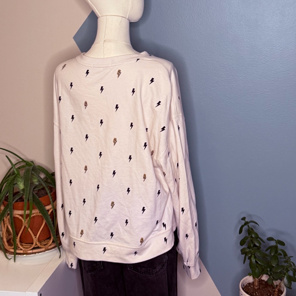Z Supply Lightning Bolt Sweatshirt Medium White Leopard Accent Relaxed Fit - Picture 3 of 10